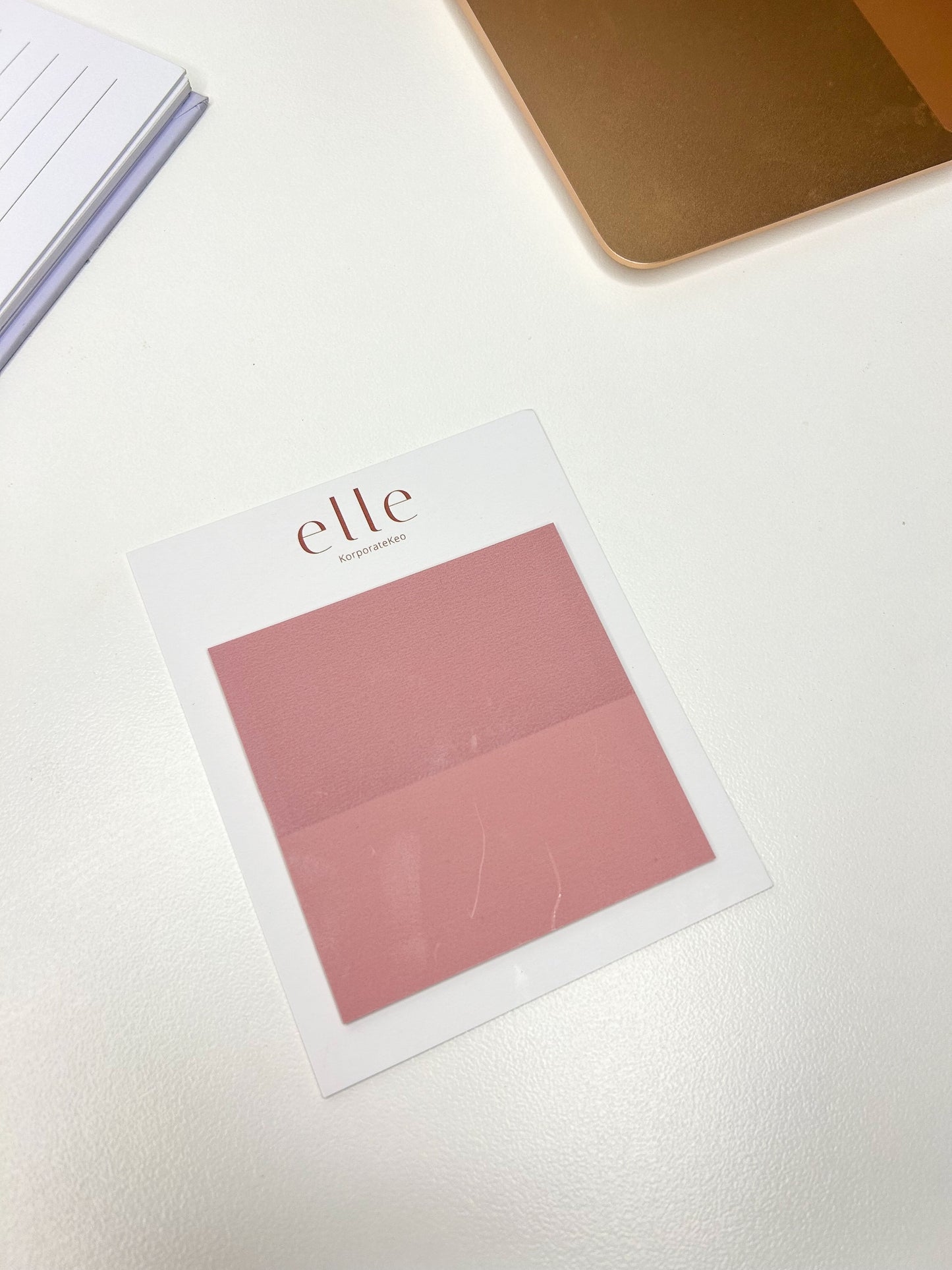 Elle sticky notes